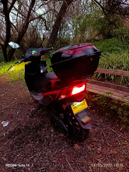 Neovolt Pulse 72V 65km de autonomia, 65km/h velocidade máxima.