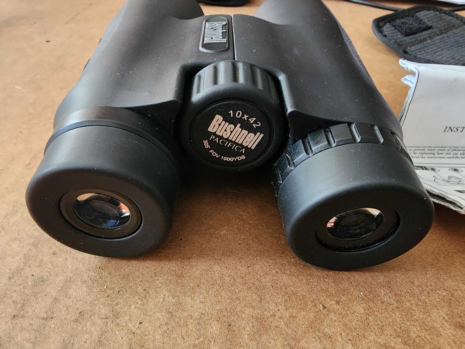 Бінокль Bushnell Pacifica 10x42 як новий