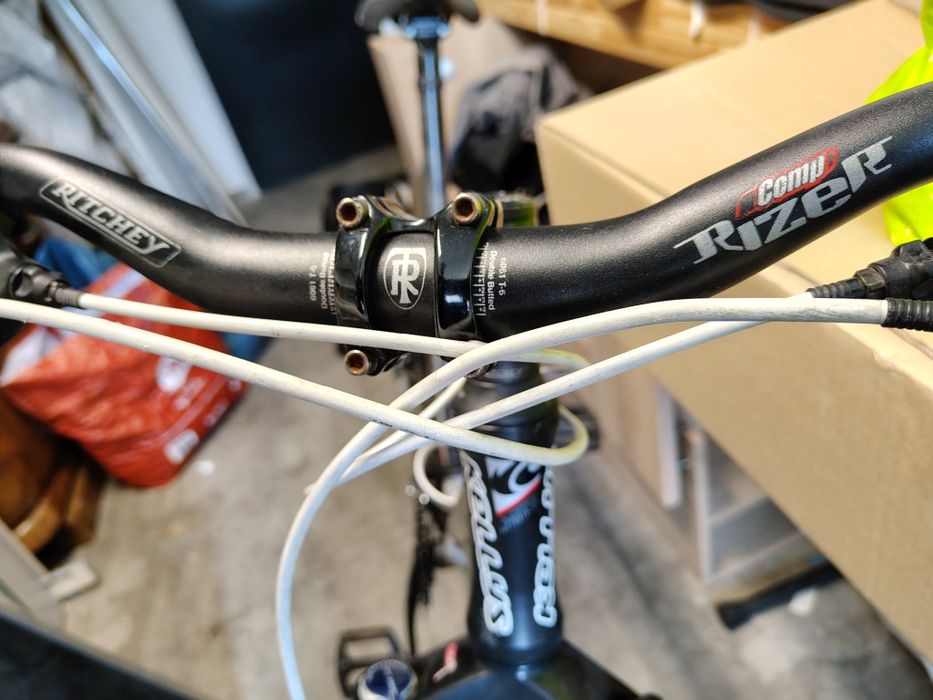 Rower górski Kellys 17.5 Deore / slx/ xcm / Scott