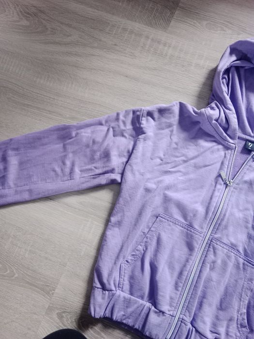 Krótka bluza młodzieżowa