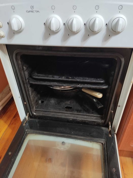 Продам Газову плиту ГРЕТА