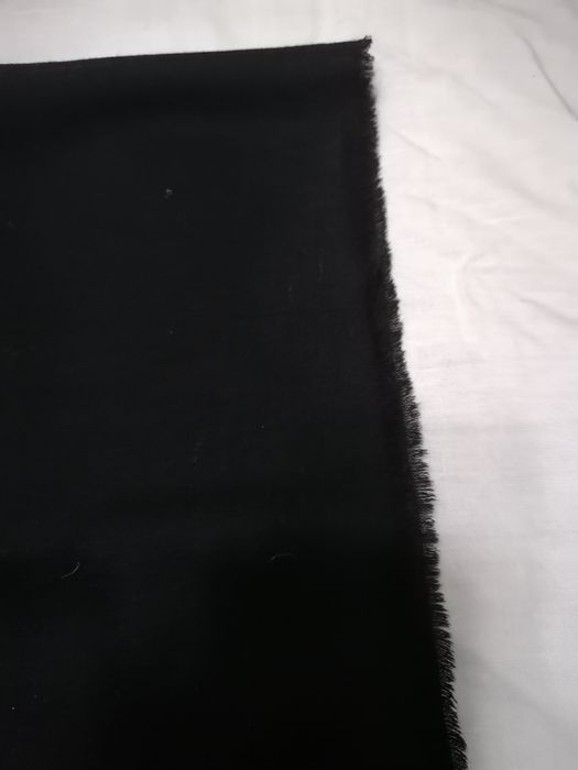 Lenços antigos de cabeça e ombros.