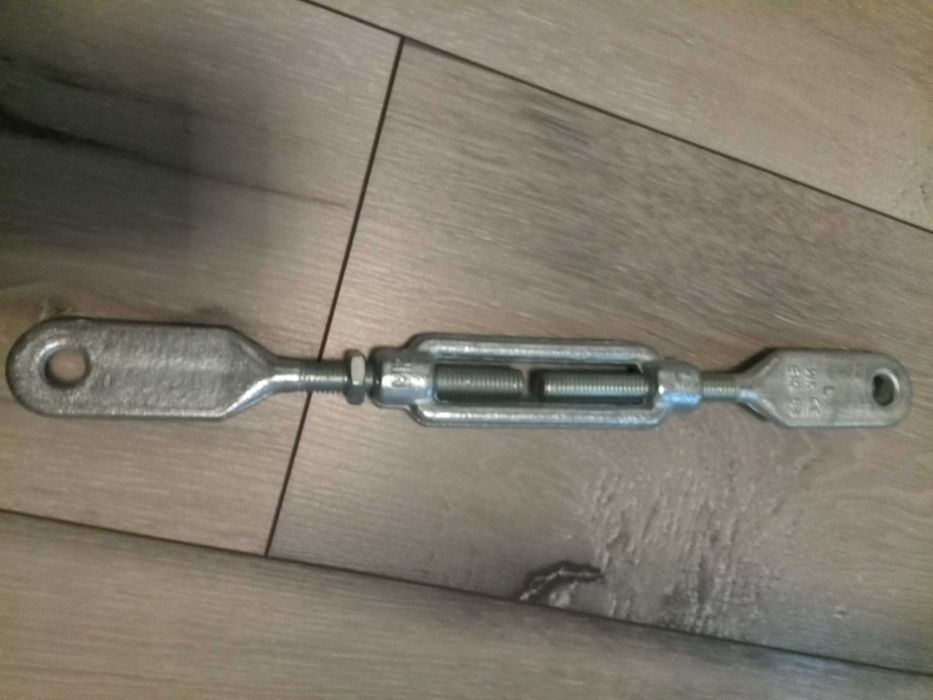 Rzymska kwasoodporna śruba M12 oko-oko.