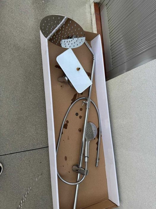 Coluna de Duche com pouco usopara casa de banho