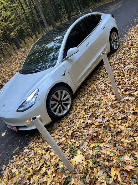 Tesla Model 3 2018