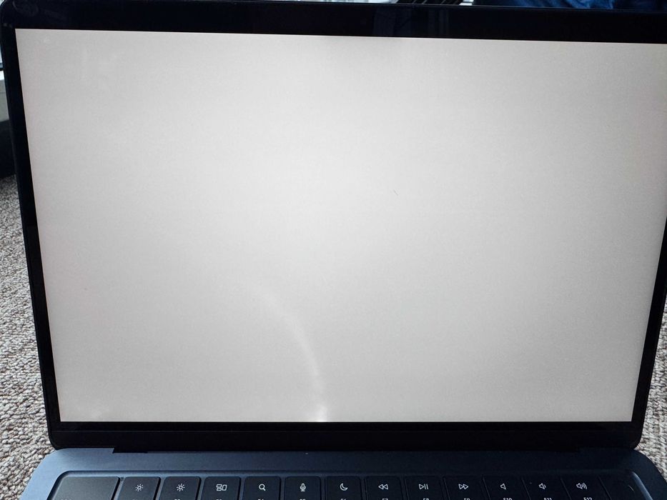 Ноутбук Apple MacBook air 13 M2 (2022) A2681 8 gb/256 gb Midnight