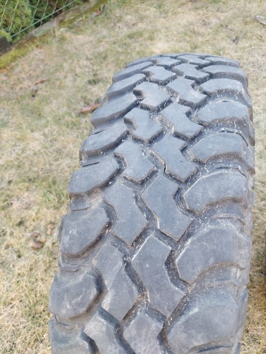 Koła 5x139,7.opony 215 75r 15
