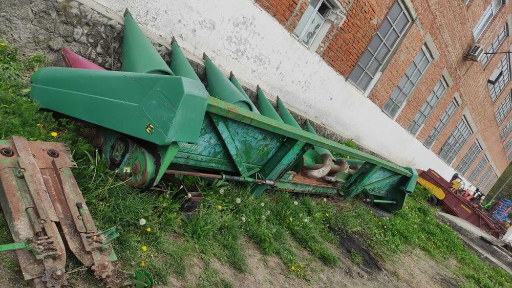Жатка кукурудзяна John Deere 892