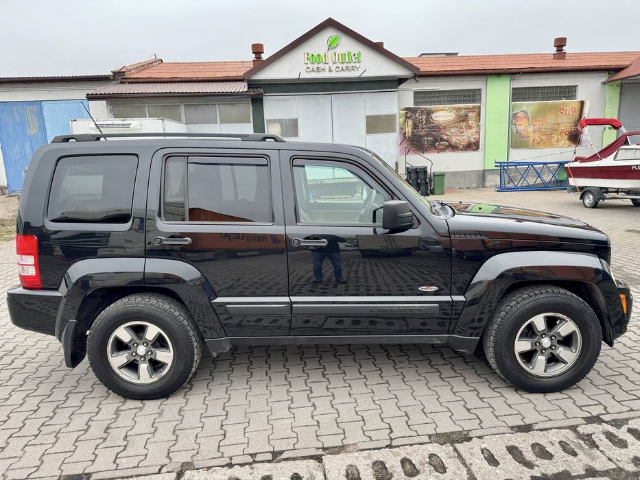 Sprzedam !!! JEEP LIBERTY KK 3.7 V6 + Wstawiony Gaz