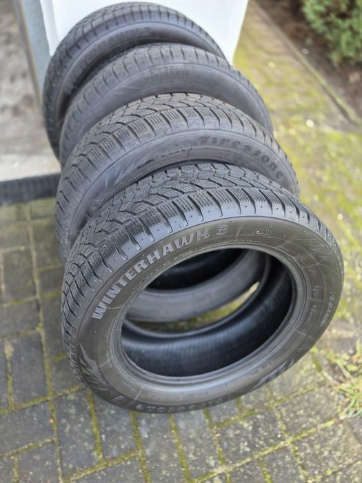 Komplet Opon zimowych Winterhawk 215/55 R16