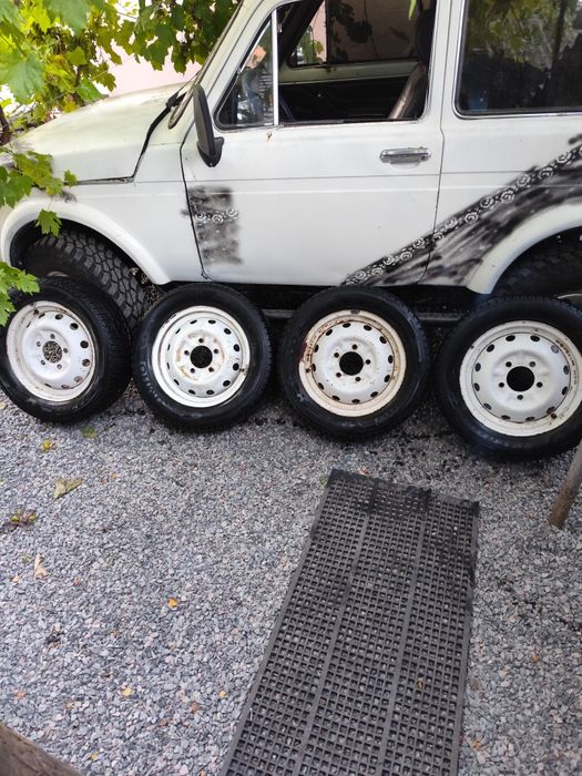 Диски з резиною ваз2121,нива 5.139.7r16