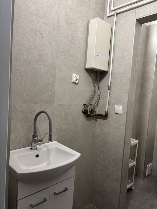 Wynajmę lokal w centrum. Parking. Tanie ogrzewanie.