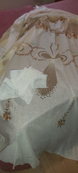 Cortinados nunca usados