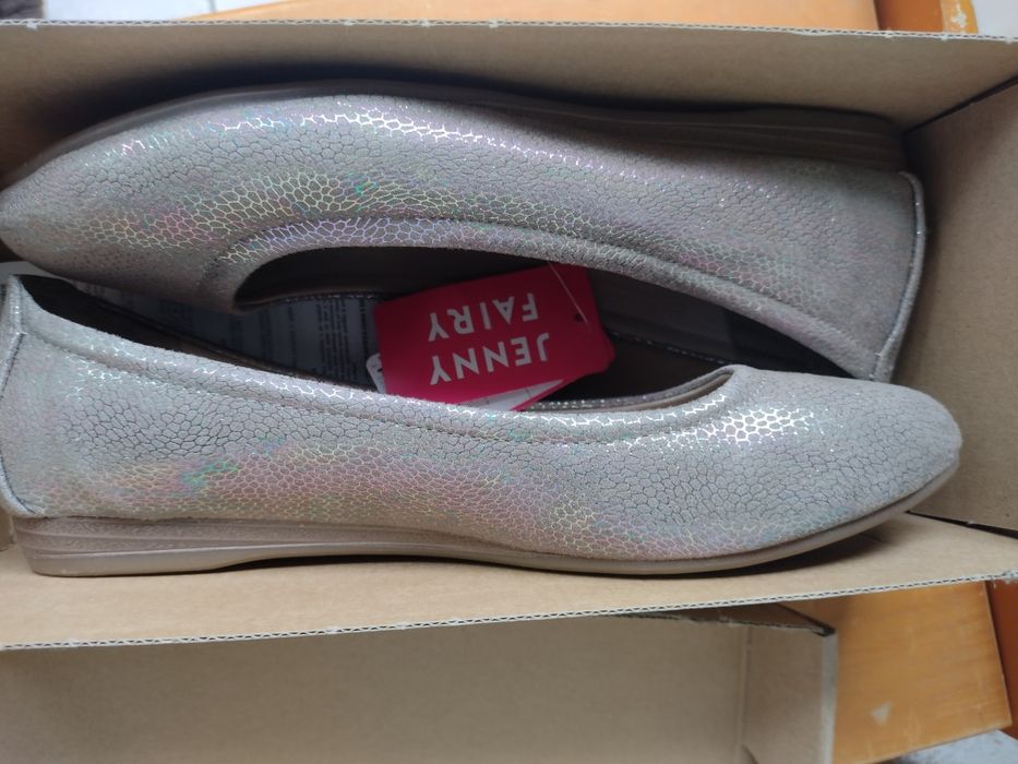 Nowe damskie buty 39