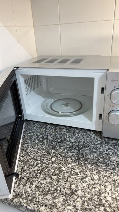 Vendo microondas em bom estado