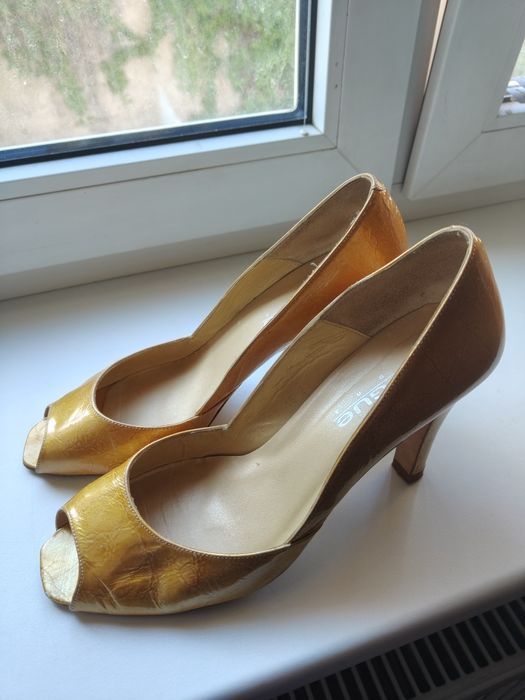 Hiszpańskie damskie buty rozmiar 39