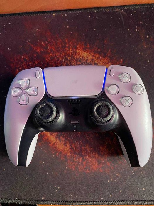 Геймпады Sony DualSense (PS5) и DualShock 4