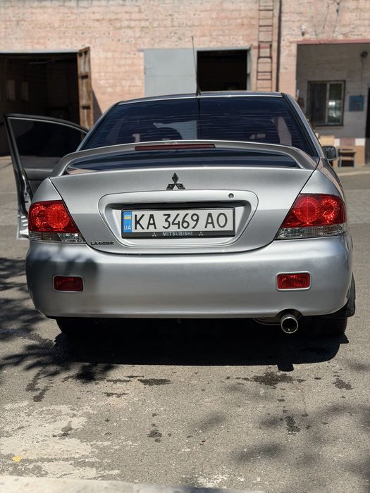 Mitsubishi lancer 9 1.6
