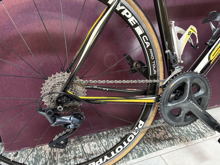 Bicicleta de estrada em carbono