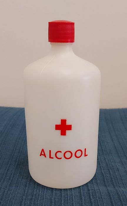 Plastic Alcohol Bottle64738943588353123