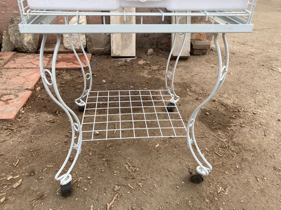 Клітка для великого птаха