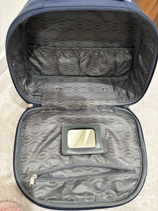 Vendo mala mão  viagem Vagg nova