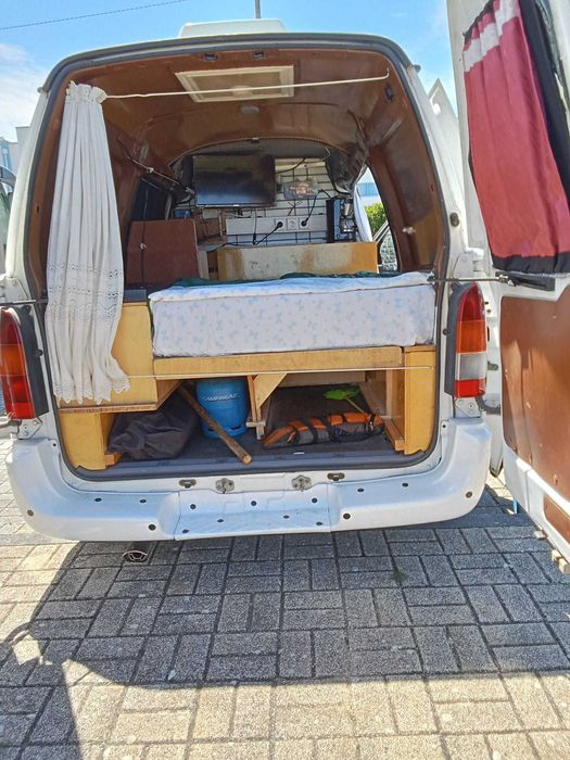 Vendo autocaravana Nissan vanette