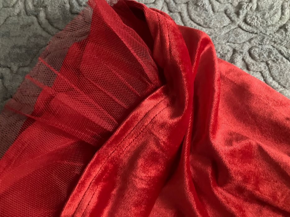 Nowa sukienka świąteczna haft czerwona welurowa