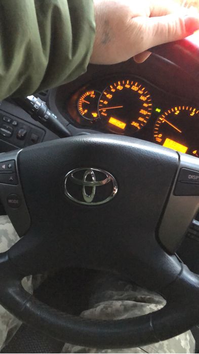 Тойота Авенсіс 2.2 дизель