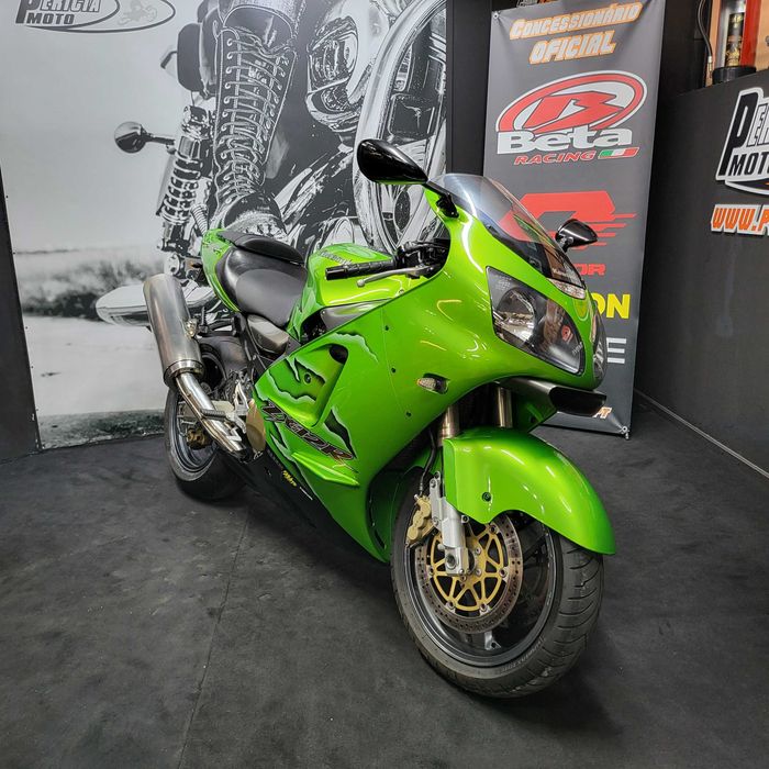 Kawasaki Ninja ZX12-R