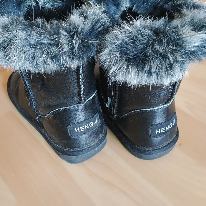 Угги,ботинки для девочки 32 размер,осень,зима,эко кожа,на меху!