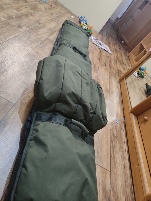 Pokrowiec karpiowy  infinity na 4 wędki z kołowrotkami 13ft (2 składo