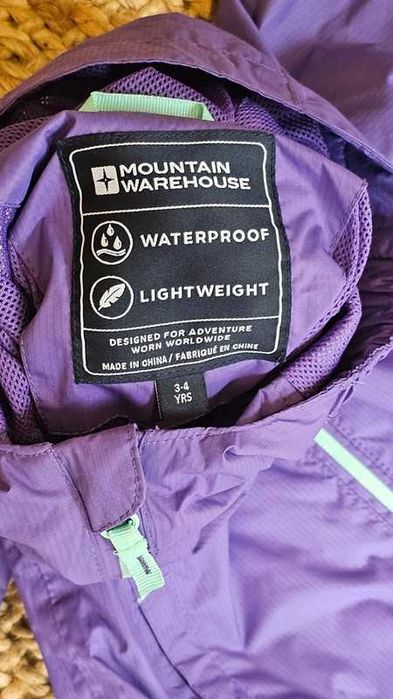 Kurtka przeciwdeszczowa fioletowa rozmiar 98 104 Mountain Warehouse