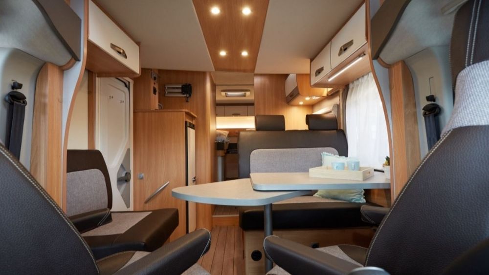 Wynajem kamper camper Sieradz 4 os. półintegra knaus