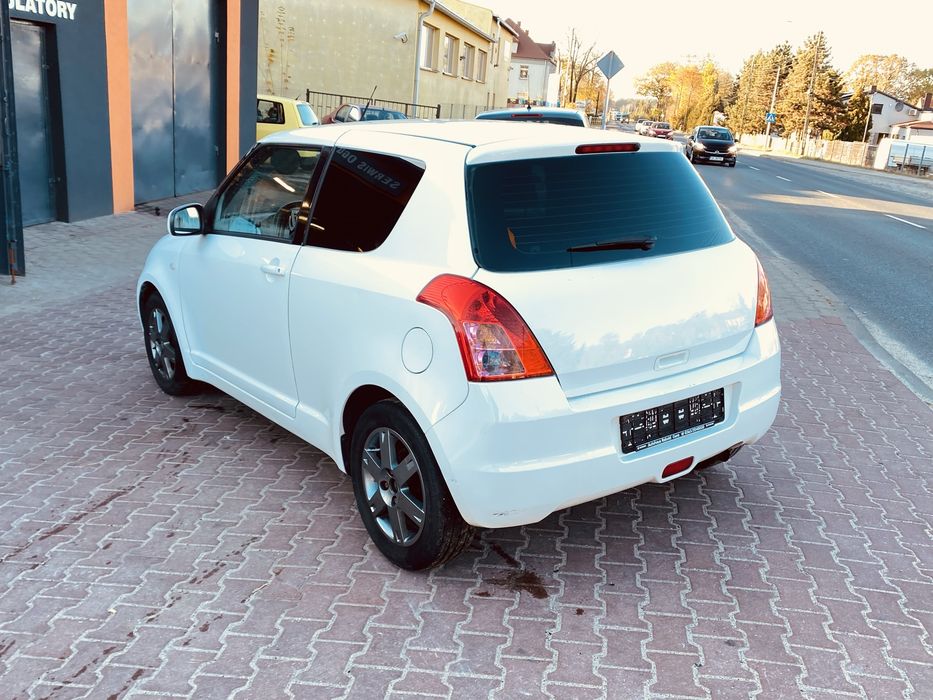 suzuki swift rok 2009 1.3 klimatyzacja zadbany zarejestrowany