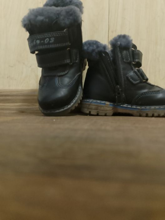 Дитяче взуття по 50 грн.