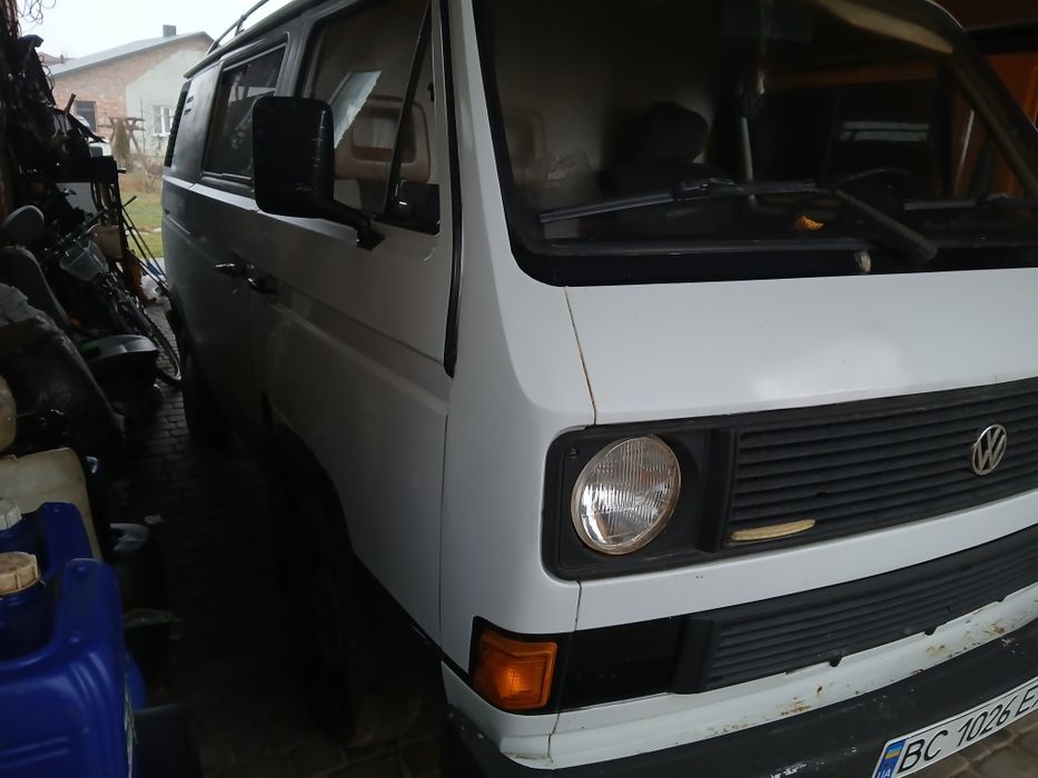Бус VOLKSWAGEN TRANSPORTER 1.6 дизель в хорошому стані