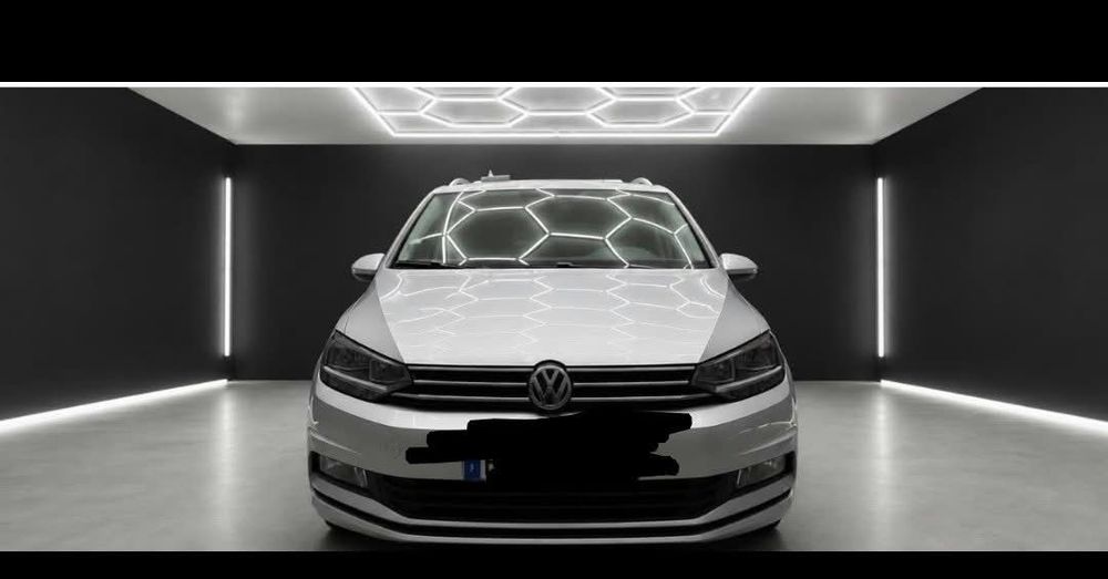 Volkswagen Touram