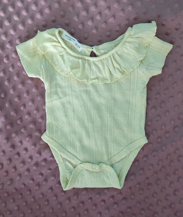 Body na krótki rękaw r.62- 7 szt