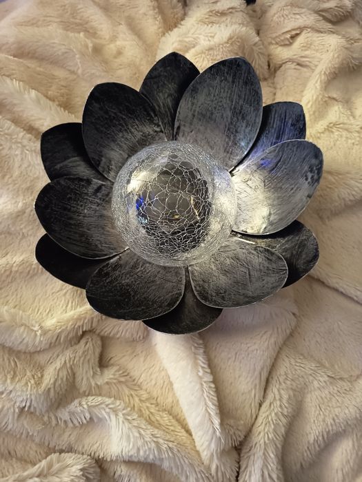 Candeeiro solar Lotus