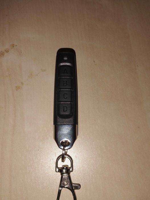 Comando de portão não programado64172176885379120