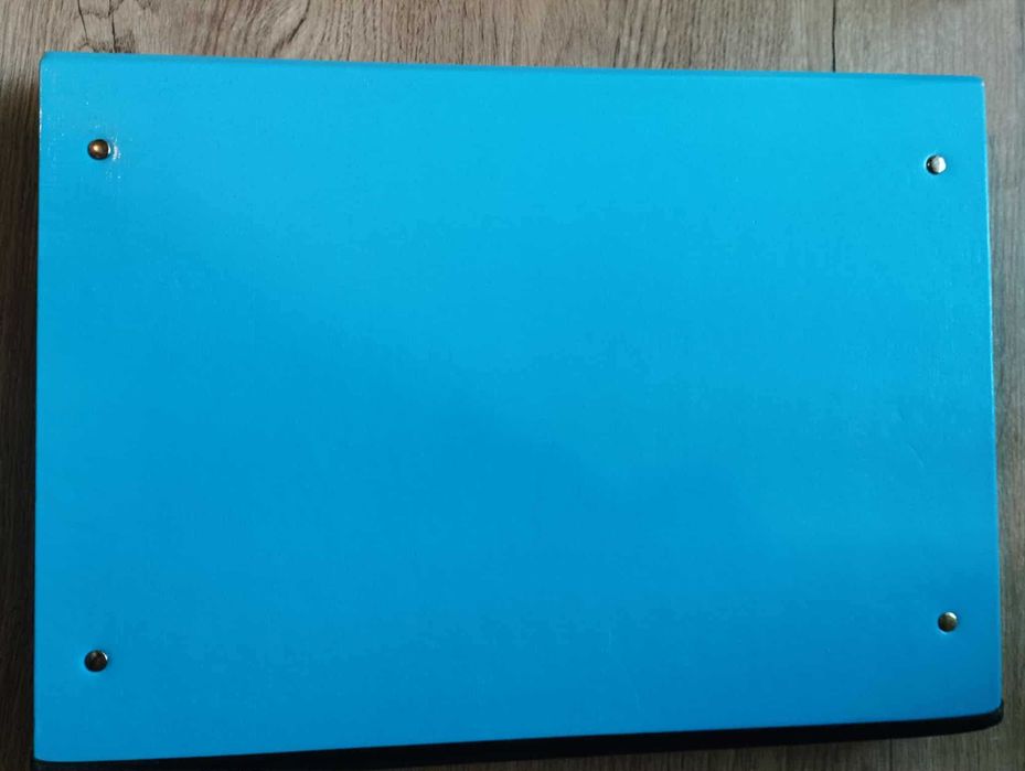 Niebieska teczka na dokumenty