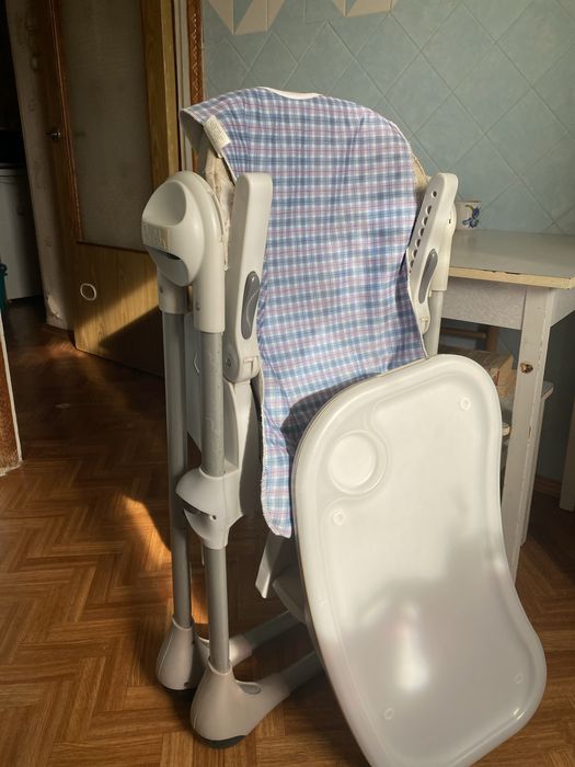 Стільчик для годування дитини Chicco Poly