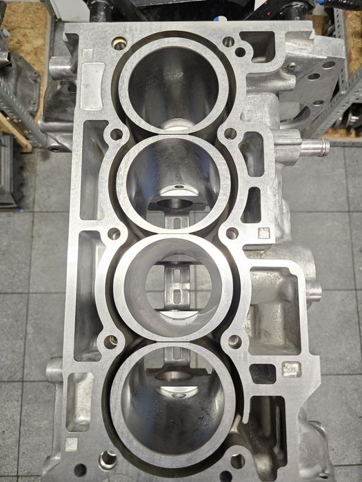 Blok jak NOWY do silnika 1.4 Tce H4JA700 H4J700 Renault Megane Scenic