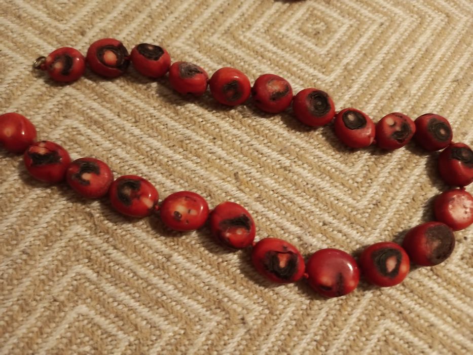 Коралове намисто