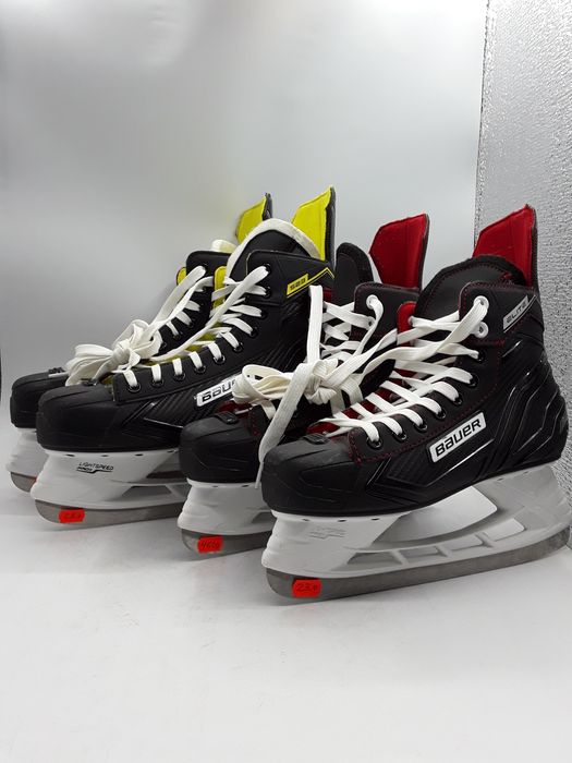 Професійні хокейні, фігурні ковзани.