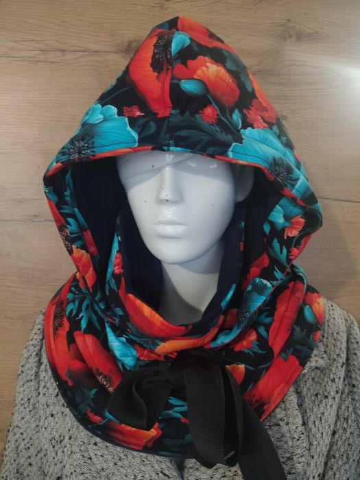 Komino-kaptur, nakrycie głowy, szal