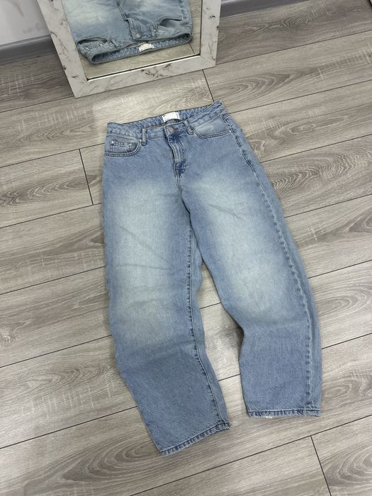 Мужские базовые светлые широкие джинсы