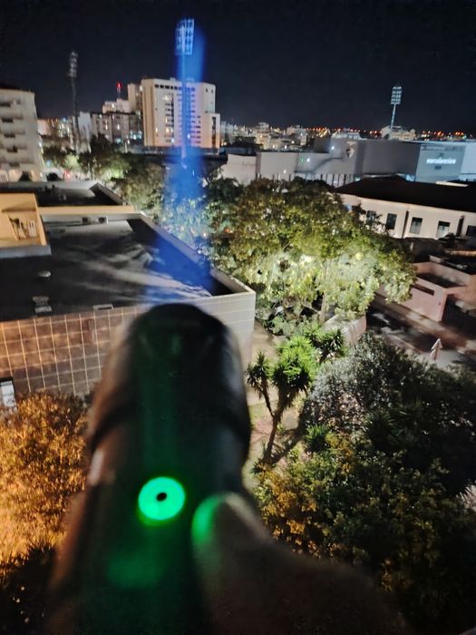 X-balog BL-G32Y TG : Lanterna compacta, leve e potente