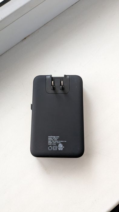 Power Bank павер банк MyCharge Hub All-in-One Charger 10050 mAh